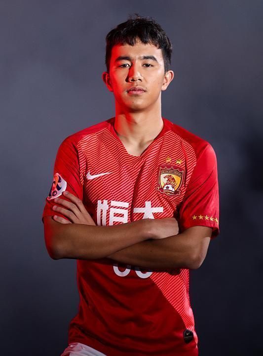 冲刺阶段埃因霍温调整名单以备法甲；回应争议环节打磨；更衣室稳定；临场指挥获称赞(曼城迎来本赛季最特殊对手)-麻将胡了